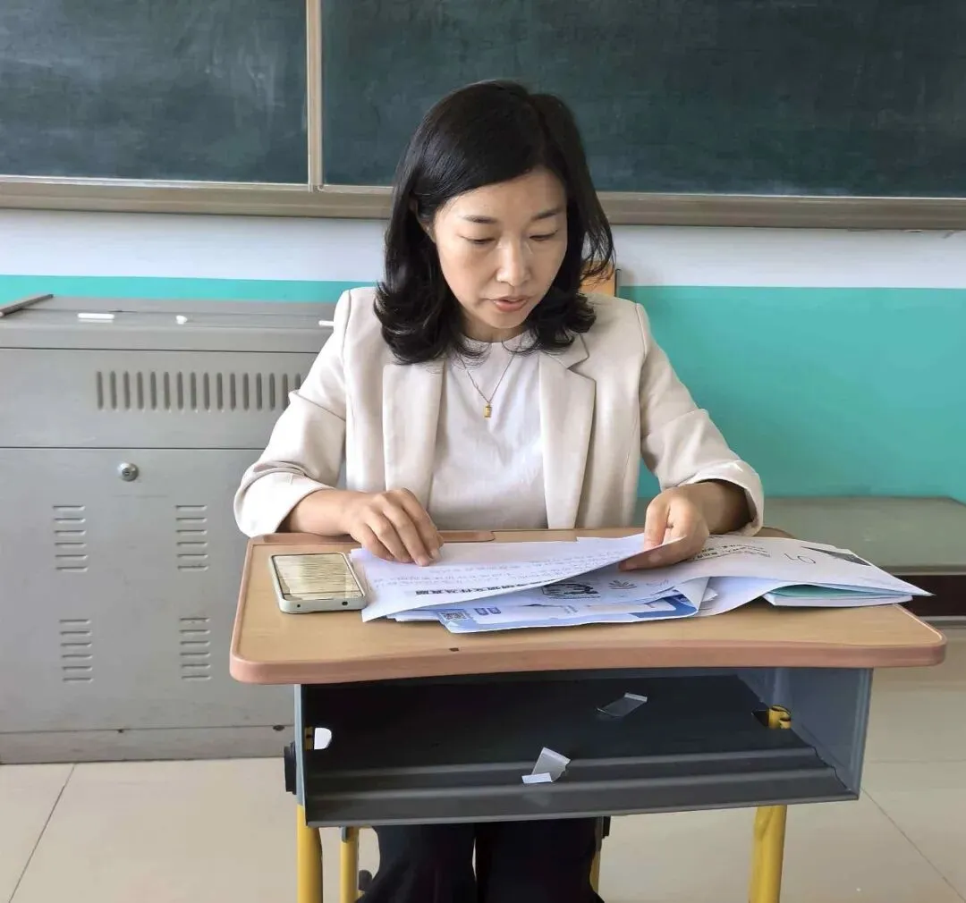 启智笃学|研析高考新动向,聚力深耕备征程——我校高考学科开展2027年专题集体教研活动-第2张图片-四季读书网 启智笃学|研析高考新动向,聚力深耕备征程——我校高考学科开展2027年专题集体教研活动-第2张图片-四季读书网