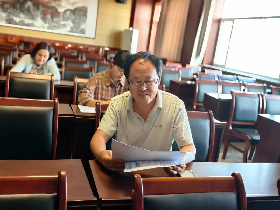 启智笃学|研析高考新动向,聚力深耕备征程——我校高考学科开展2027年专题集体教研活动-第6张图片-四季读书网 启智笃学|研析高考新动向,聚力深耕备征程——我校高考学科开展2027年专题集体教研活动-第6张图片-四季读书网