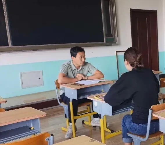 启智笃学|研析高考新动向,聚力深耕备征程——我校高考学科开展2027年专题集体教研活动-第18张图片-四季读书网 启智笃学|研析高考新动向,聚力深耕备征程——我校高考学科开展2027年专题集体教研活动-第18张图片-四季读书网