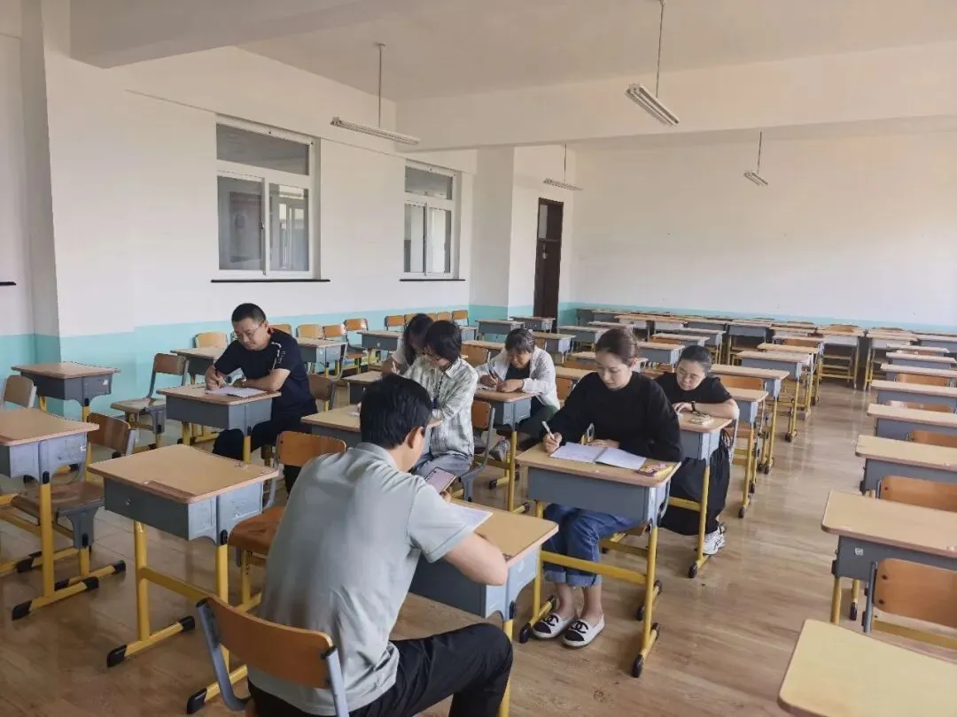 启智笃学|研析高考新动向,聚力深耕备征程——我校高考学科开展2027年专题集体教研活动-第19张图片-四季读书网 启智笃学|研析高考新动向,聚力深耕备征程——我校高考学科开展2027年专题集体教研活动-第19张图片-四季读书网