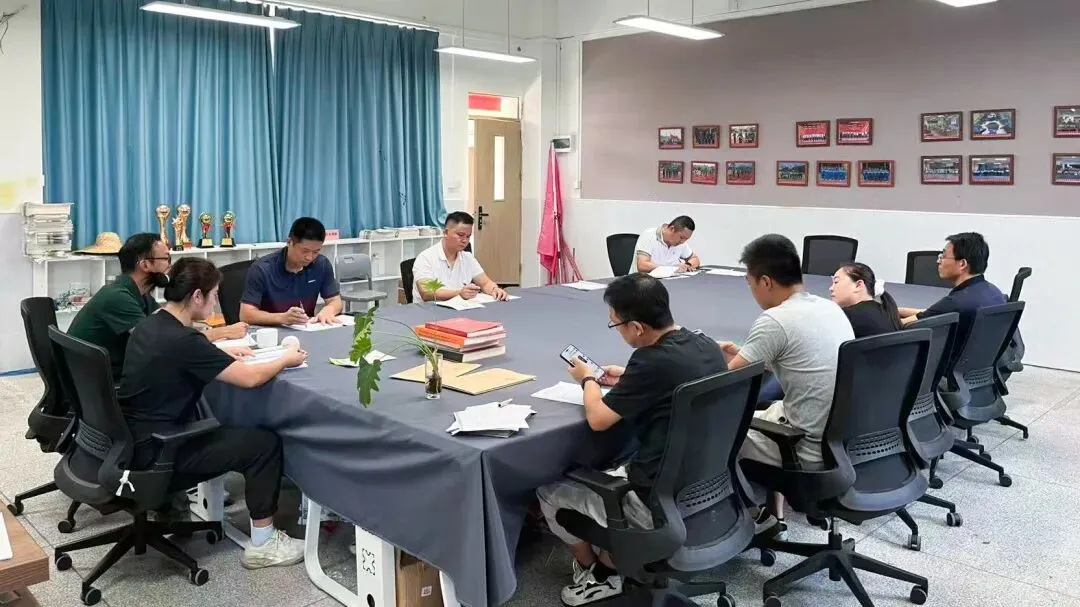 深化真题研究 把握教学方向丨初中部开展专题教研活动-第4张图片-四季读书网 深化真题研究 把握教学方向丨初中部开展专题教研活动-第4张图片-四季读书网