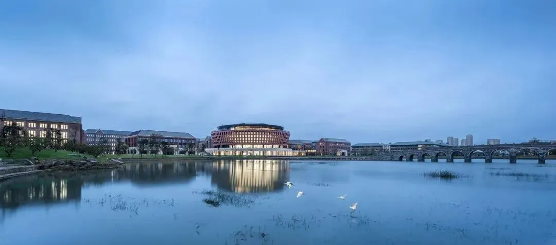 【外语保送】浙江大学2026笔试面试真题考情及历年录取分析-第15张图片-四季读书网