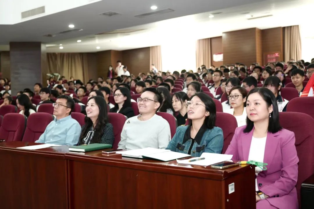 聚力初三启新程·榜样领航勇争先 | 成都四十九中枫林校区初三年级表彰大会圆满举行-第3张图片-四季读书网