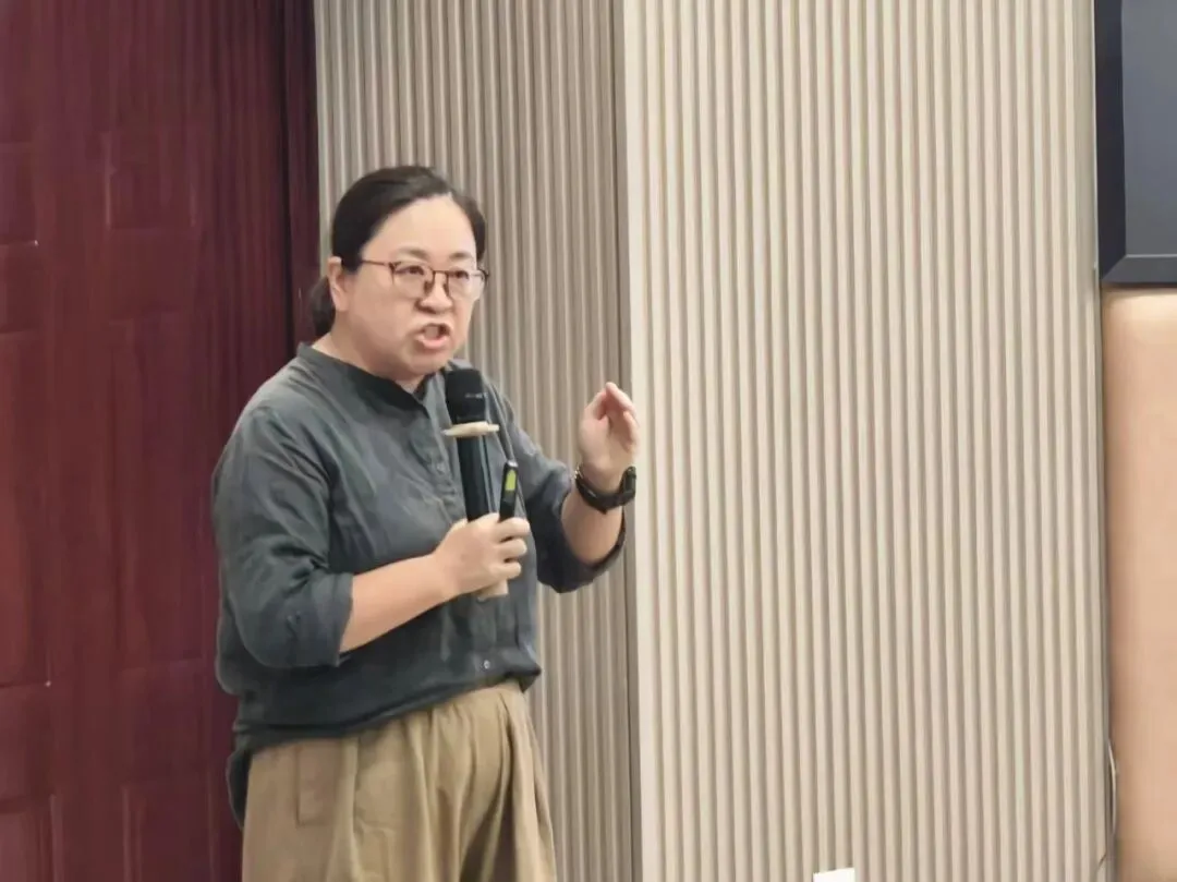 携手初三新征程 同心共育向未来——宜兴市桃溪中学初三年级家长会圆满举行-第8张图片-四季读书网 携手初三新征程 同心共育向未来——宜兴市桃溪中学初三年级家长会圆满举行-第8张图片-四季读书网