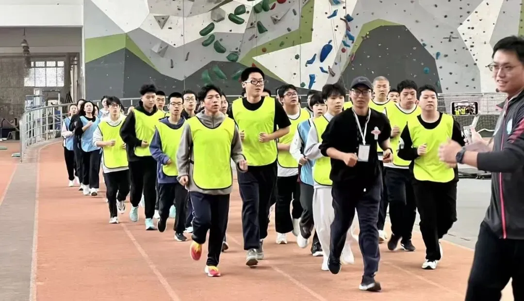佰阳体育|中考体育全真模拟测试,全电子仪器还原考场!-第4张图片-四季读书网 佰阳体育|中考体育全真模拟测试,全电子仪器还原考场!-第4张图片-四季读书网