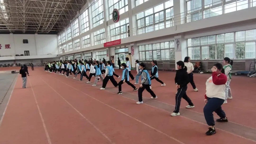 佰阳体育|中考体育全真模拟测试,全电子仪器还原考场!-第5张图片-四季读书网 佰阳体育|中考体育全真模拟测试,全电子仪器还原考场!-第5张图片-四季读书网