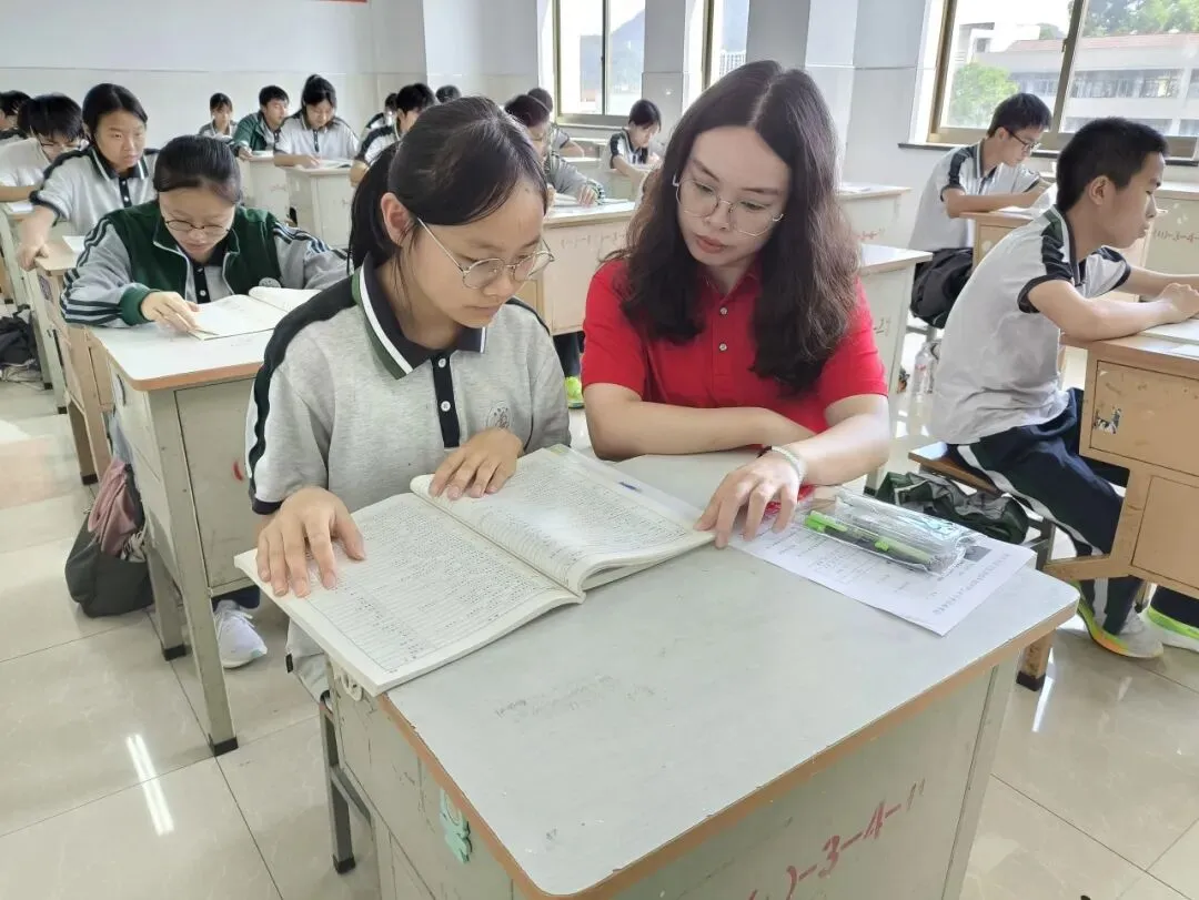 今日中考启幕!9.5万名考生奔赴梦想-第28张图片-四季读书网 今日中考启幕!9.5万名考生奔赴梦想-第28张图片-四季读书网