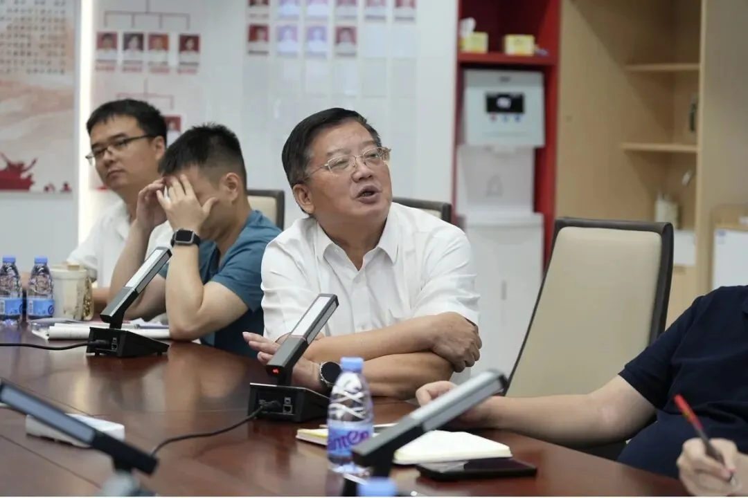 深耕初三备考 共研提质策略 ——山海学校与湖南师范大学附属中学(初中部)开展线上联合教研活动-第20张图片-四季读书网