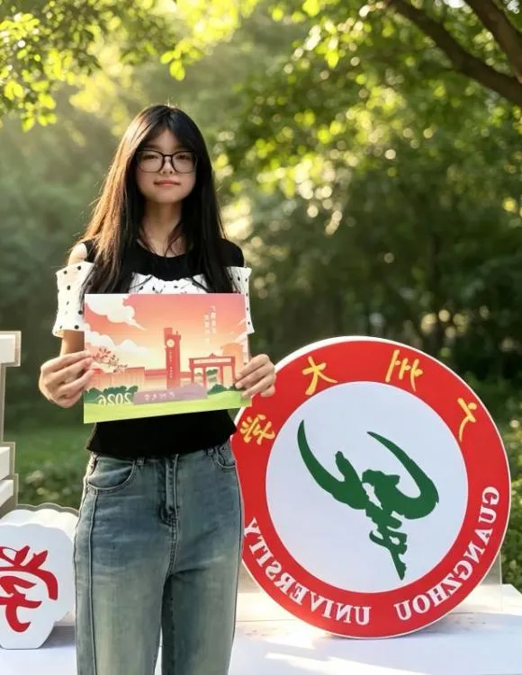 铸魂强师 奋进有我 | 普宁市华侨中学高考成绩优秀团队师生风采(二)-第3张图片-四季读书网 铸魂强师 奋进有我 | 普宁市华侨中学高考成绩优秀团队师生风采(二)-第3张图片-四季读书网