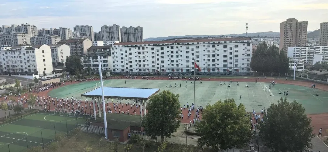 让每个学生都往前一步 ——初三小中考与初四毕业班三类学生培养策略-第1张图片-四季读书网