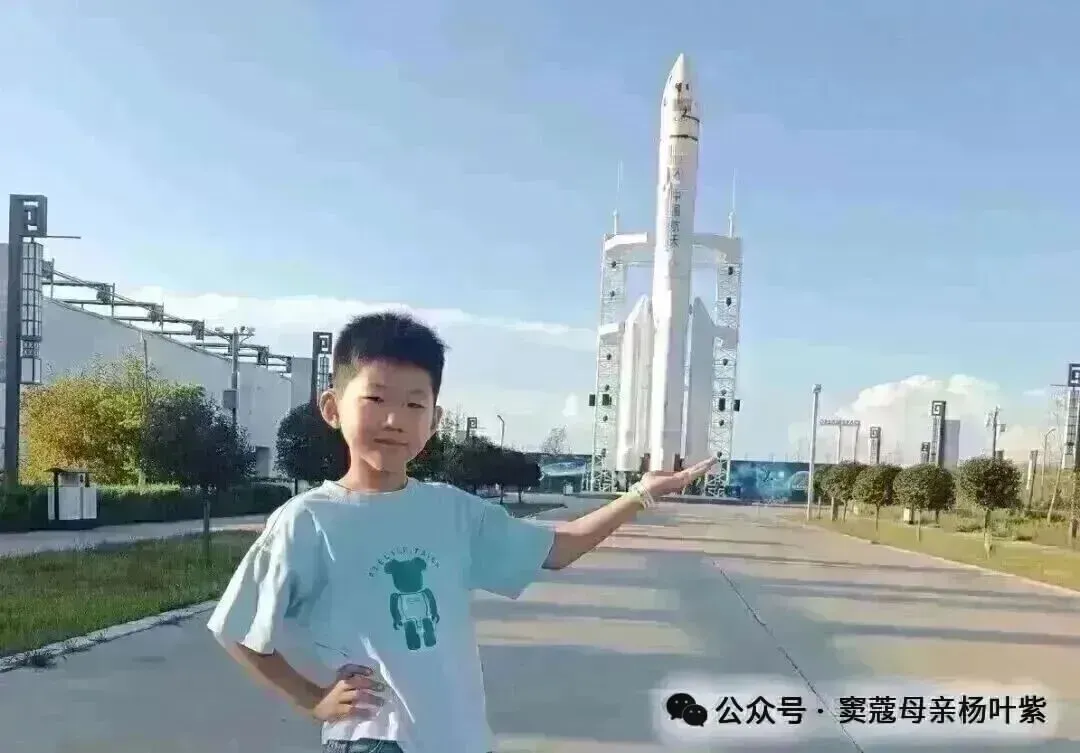 【王东华母教幼读·英语讲话】我对英语高考试卷出题要求的分析,首先重读(110分),其次听(30分),写最次,整个卷面300个词足够(一)-第16张图片-四季读书网