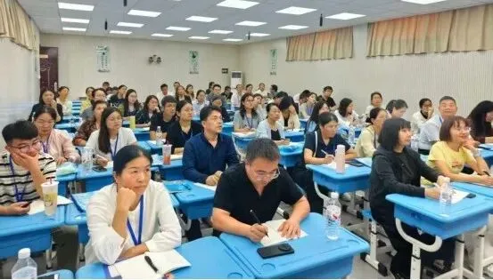 洞悉真题导向 深耕备考路径 —— 淮阳中学圆满承办2027届天一新高考化学备考专题讲座-第5张图片-四季读书网 洞悉真题导向 深耕备考路径 —— 淮阳中学圆满承办2027届天一新高考化学备考专题讲座-第5张图片-四季读书网