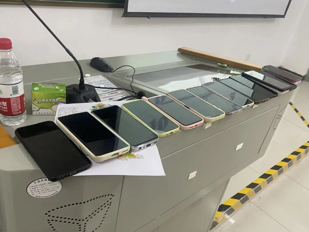 直击艺术学院四六级模拟考现场-第3张图片-四季读书网 直击艺术学院四六级模拟考现场-第3张图片-四季读书网