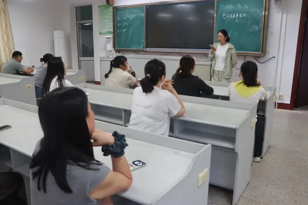 家校携手共深耕,青春逐梦正当时|初一、初三家长会圆满举行-第24张图片-四季读书网
