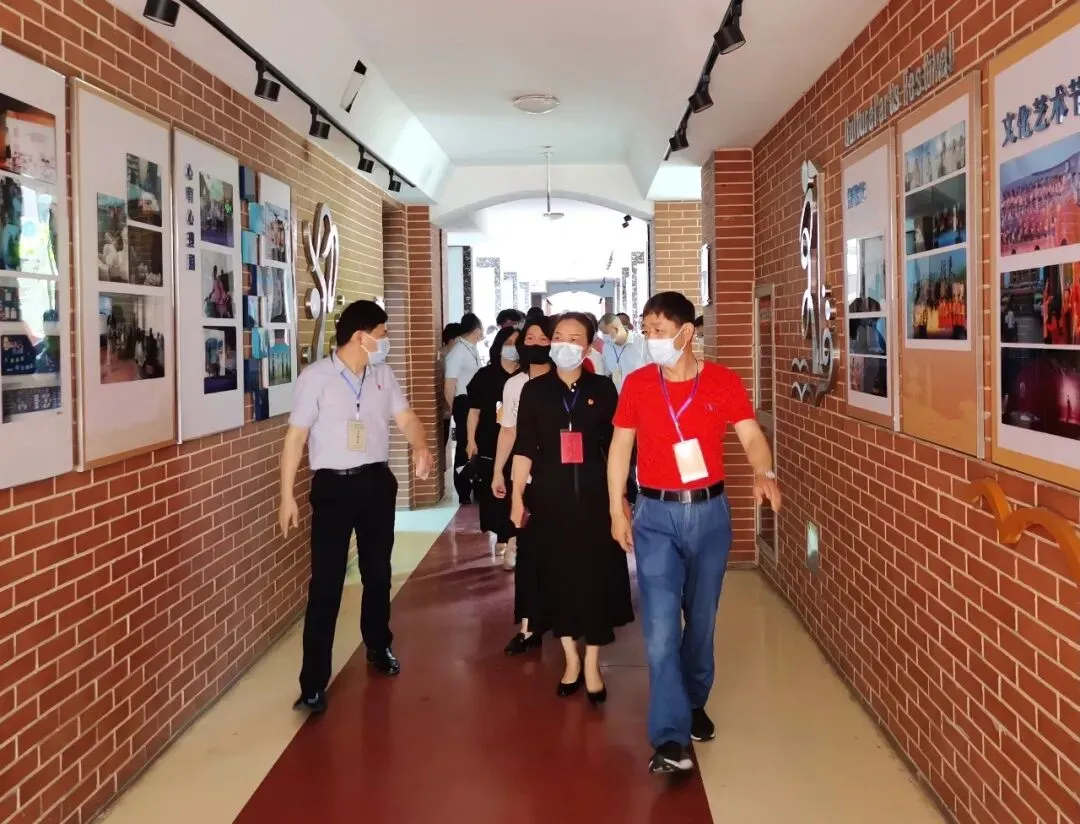 蒋娟芬带队开展高考考前巡查工作-第2张图片-四季读书网