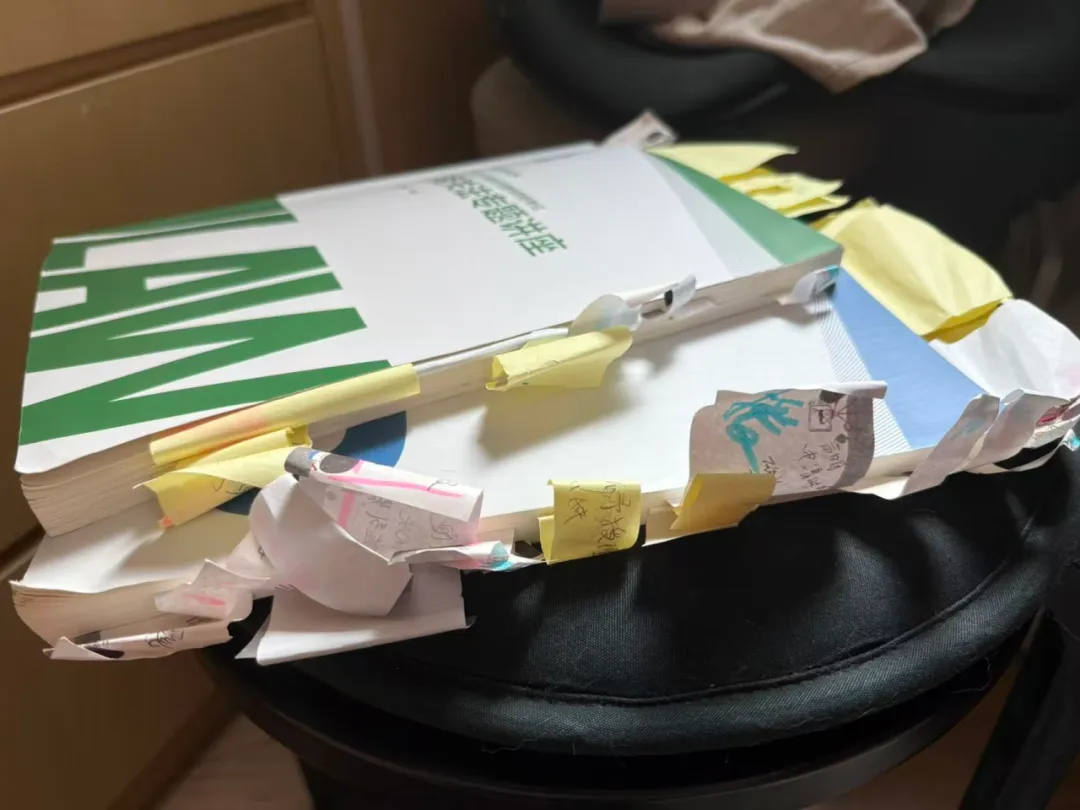 跟冲刺模拟考成绩接近!啃基础+练冲刺!法律从145分到172分,我的专代二战记-第3张图片-四季读书网 跟冲刺模拟考成绩接近!啃基础+练冲刺!法律从145分到172分,我的专代二战记-第3张图片-四季读书网