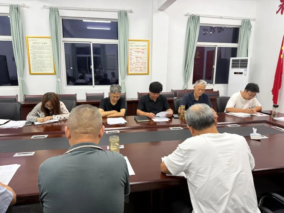 复盘联考找短板,精准施策促提升|普济圩高考复读班召开九月天一大联考学情分析暨优秀学生表彰仪式-第3张图片-四季读书网