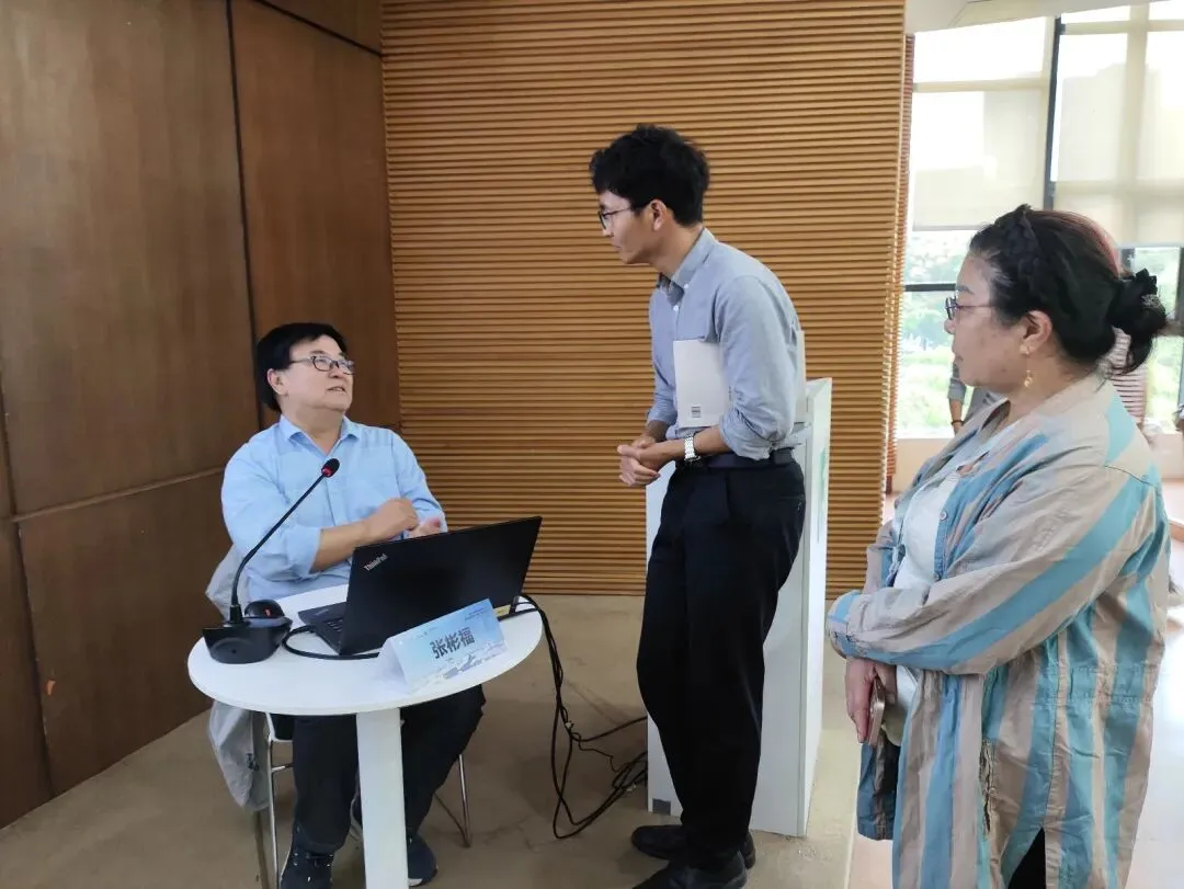 记者观察 | 2027年陕西省新高考命题趋势及第一轮复习备考研讨会观察-第4张图片-四季读书网 记者观察 | 2027年陕西省新高考命题趋势及第一轮复习备考研讨会观察-第4张图片-四季读书网