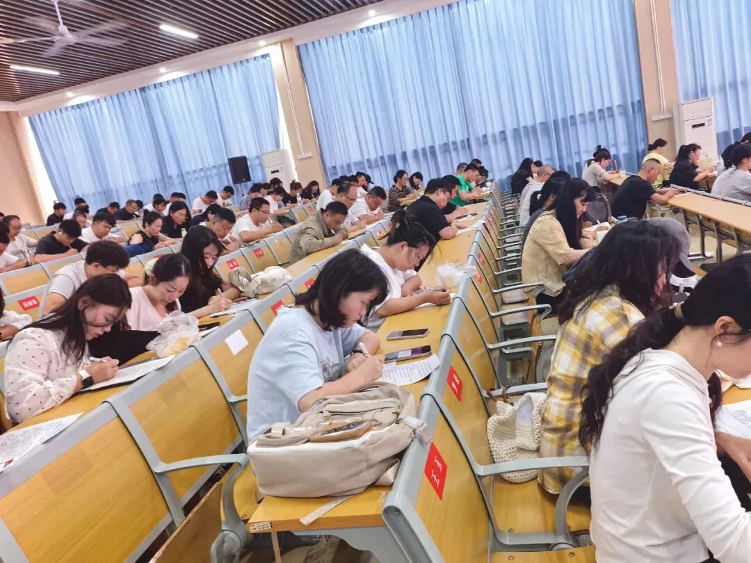 深耕高三备考,聚力圆梦高考——毕节京师实验学校、毕节兰苑中学2027届高三备考全体系工作部署-第24张图片-四季读书网