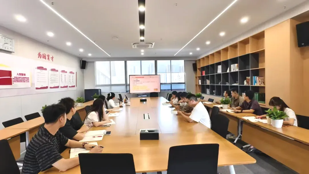 厉兵秣马万事备,策马扬鞭战高考 | 深外致远高中三学科新高三一轮复习系列研讨活动纪实-第24张图片-四季读书网