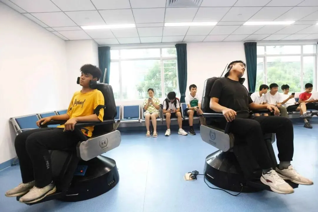 高考丨2027年度中南五省(区)空军招收飞行学员报名须知-第6张图片-四季读书网