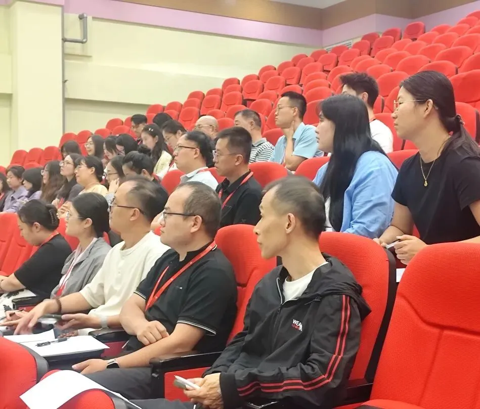 研析中考明方向,深耕课堂促提质|我校开展教师论坛:中考数学经验交流-第18张图片-四季读书网 研析中考明方向,深耕课堂促提质|我校开展教师论坛:中考数学经验交流-第18张图片-四季读书网