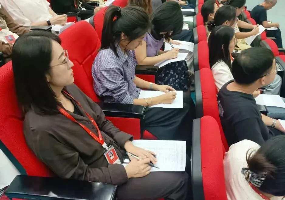 研析中考明方向,深耕课堂促提质|我校开展教师论坛:中考数学经验交流-第22张图片-四季读书网 研析中考明方向,深耕课堂促提质|我校开展教师论坛:中考数学经验交流-第22张图片-四季读书网