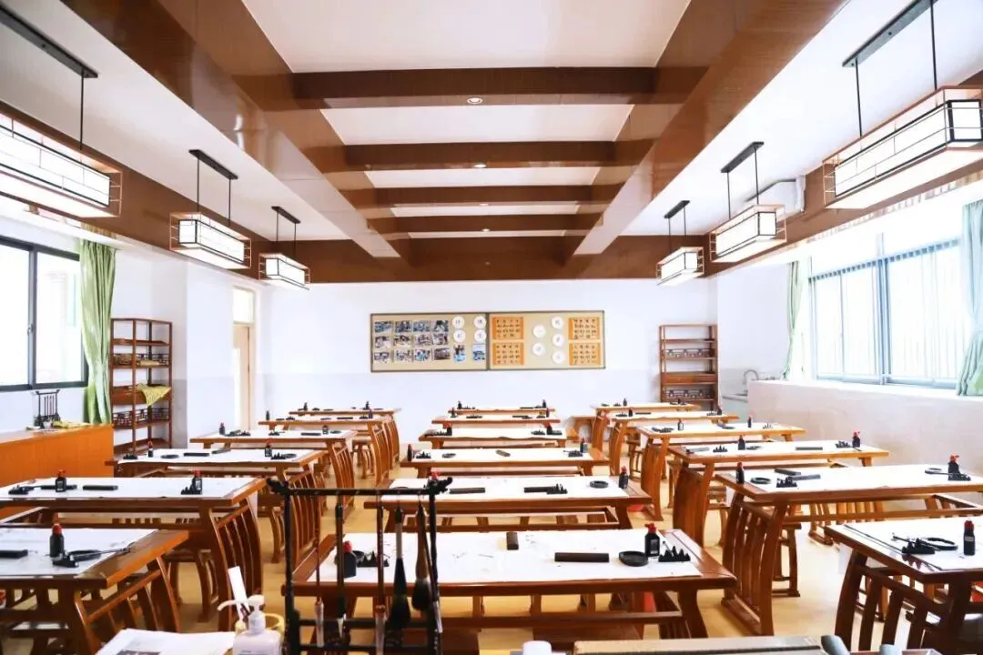 肇庆华赋|湾区优质教育新坐标,广州中考可填报的优质学府!-第8张图片-四季读书网