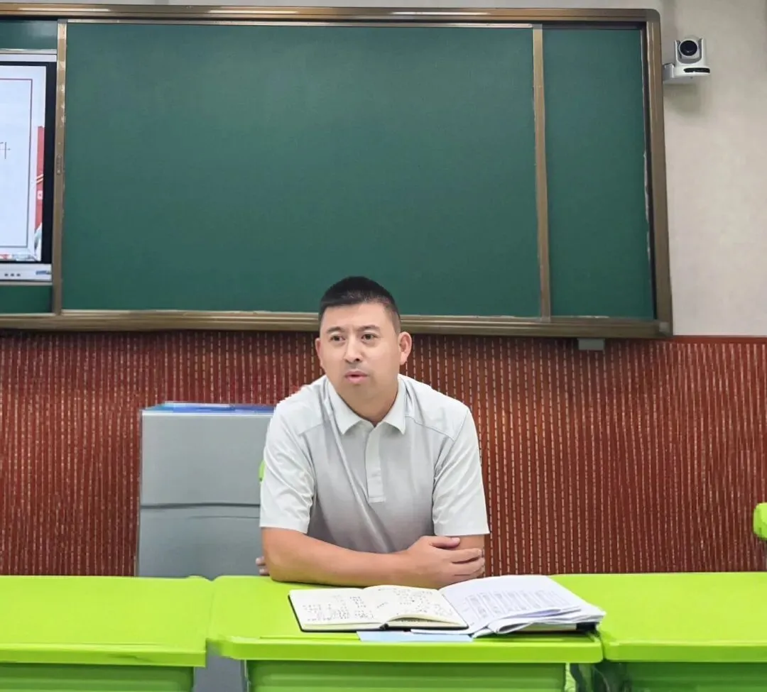 【光华·教学】析学情明方向,聚全力赢中考——光华中学校九年级召开阶段性教学质量分析会-第9张图片-四季读书网
