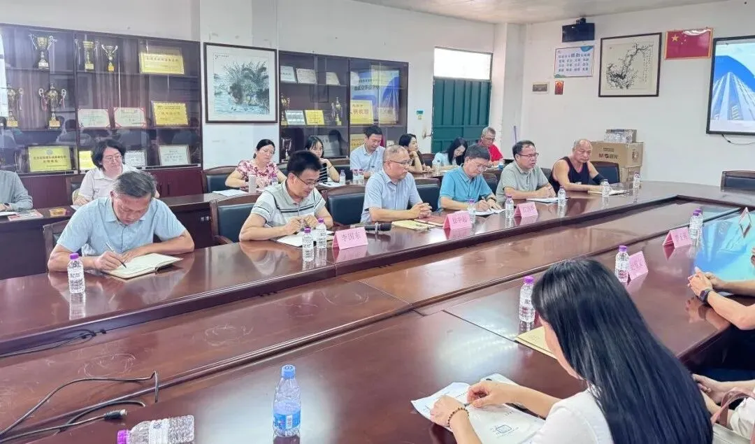 调研赋能解难题,聚力深耕备中考|珠峰实验学校教育集团召开中考备考交流会议,护航乡村校提质增效-第2张图片-四季读书网