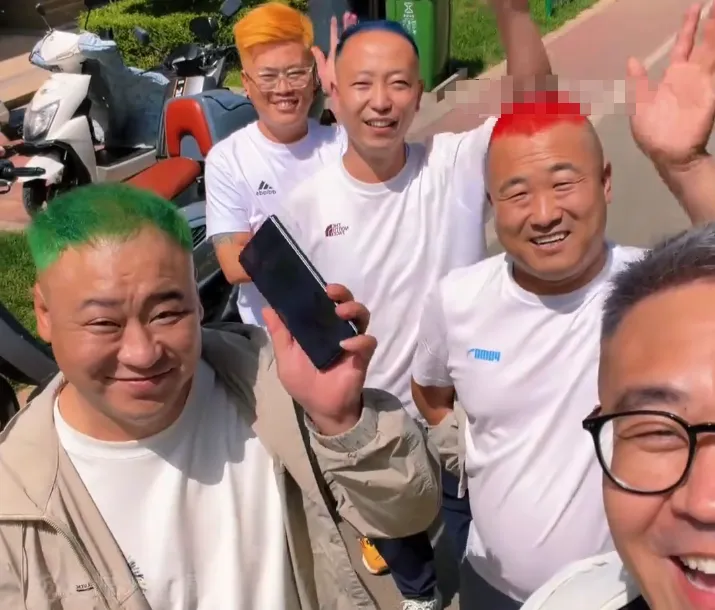 30+老登扎堆重开?有人染黄毛,有人去高考-第23张图片-四季读书网