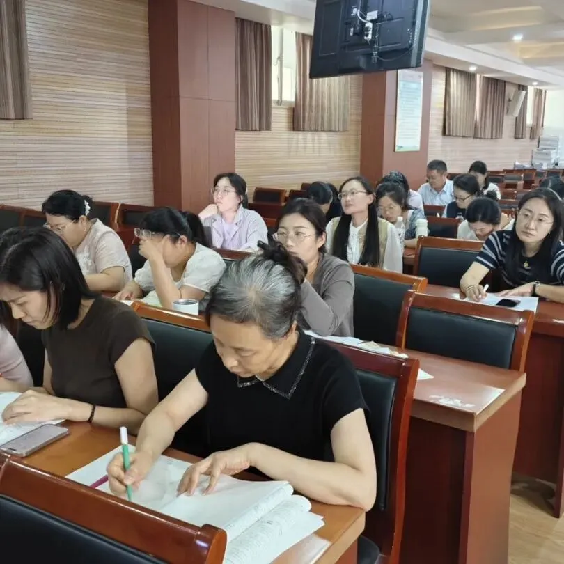 深耕教研明方向 凝心聚力备中考——临沂第九中学教育集团开展命题分析及复习策略研讨活动-第20张图片-四季读书网 深耕教研明方向 凝心聚力备中考——临沂第九中学教育集团开展命题分析及复习策略研讨活动-第20张图片-四季读书网