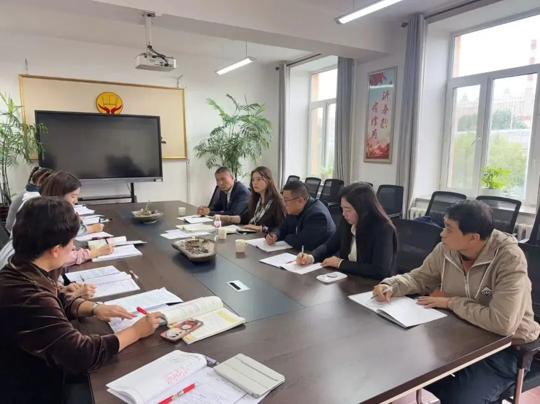 【中考视导】研思启阅读,素养润课堂—哈125中学九年级英语阅读研讨课-第4张图片-四季读书网 【中考视导】研思启阅读,素养润课堂—哈125中学九年级英语阅读研讨课-第4张图片-四季读书网