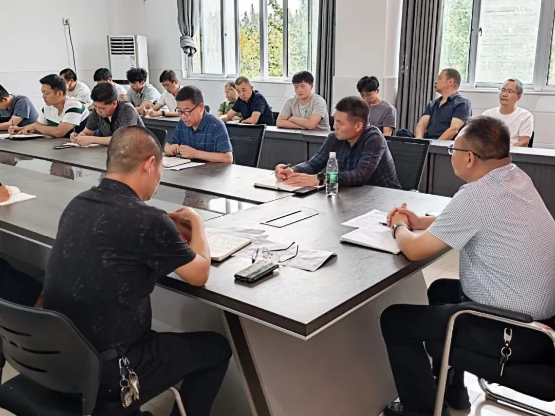 凝心聚力备中考 砥砺前行正当时—邳州市铁富中心中学召开初三全体教师会议-第28张图片-四季读书网 凝心聚力备中考 砥砺前行正当时—邳州市铁富中心中学召开初三全体教师会议-第28张图片-四季读书网