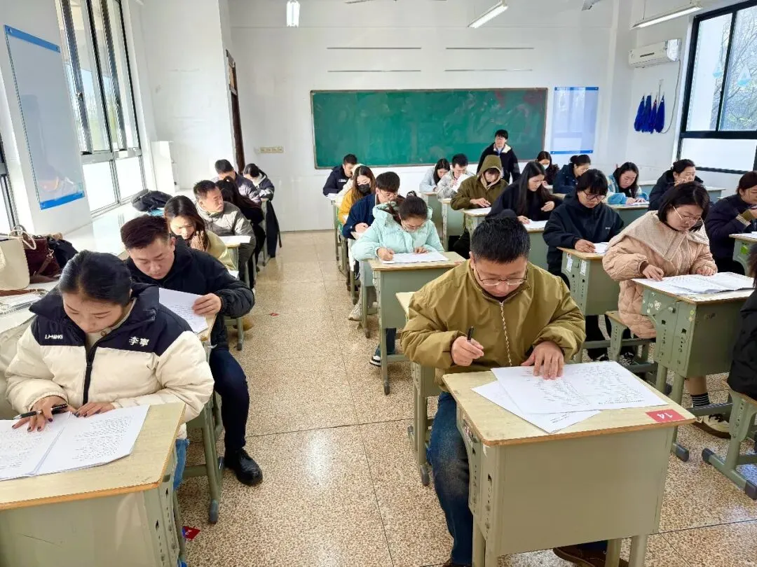 怎么选择成人高考和专升本才更有效?-第3张图片-四季读书网 怎么选择成人高考和专升本才更有效?-第3张图片-四季读书网