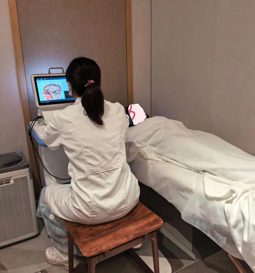 躁狂少女与她中考的514分,是分数,更是勋章——提高24分,是她身体里的“火”熄灭后,长出的花-第5张图片-四季读书网