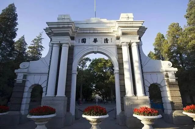985中年人正在用“重新高考”,完成一场降维打击,法拉利老了,终究还是法拉利-第1张图片-四季读书网
