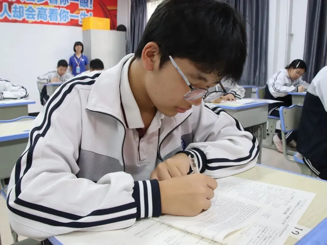 以考促学,笃行致远——我校中考部圆满完成第一次月考工作-第25张图片-四季读书网 以考促学,笃行致远——我校中考部圆满完成第一次月考工作-第25张图片-四季读书网