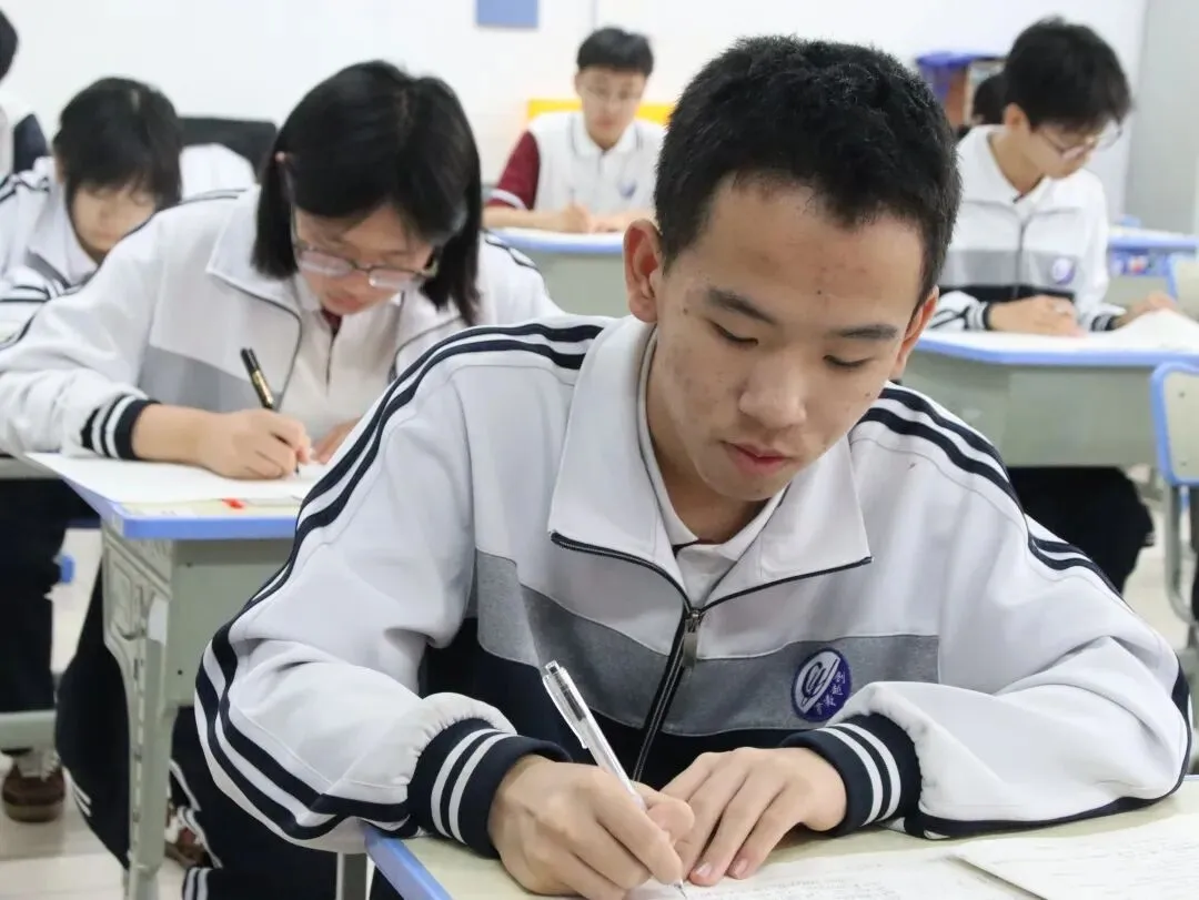 以考促学,笃行致远——我校中考部圆满完成第一次月考工作-第29张图片-四季读书网 以考促学,笃行致远——我校中考部圆满完成第一次月考工作-第29张图片-四季读书网
