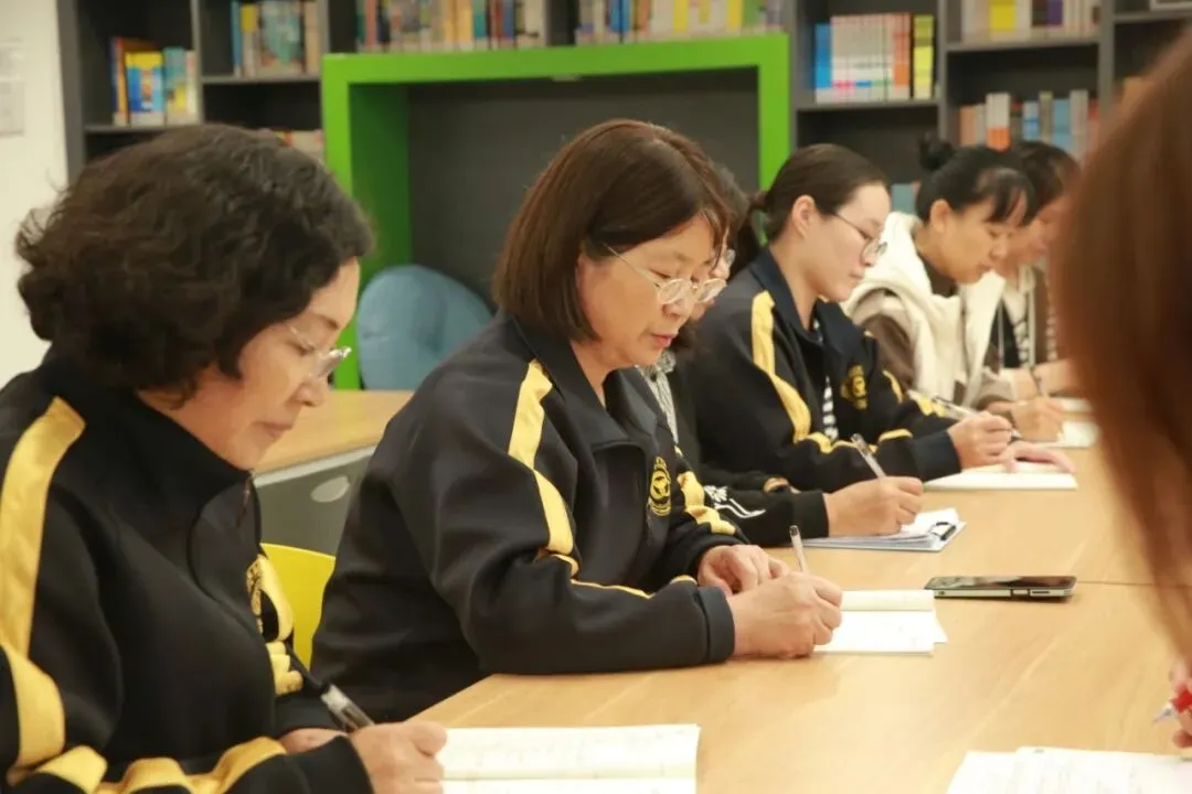 志愿代码M0100!中考志愿填报,锁定青岛格兰德中学高中部-第15张图片-四季读书网 志愿代码M0100!中考志愿填报,锁定青岛格兰德中学高中部-第15张图片-四季读书网