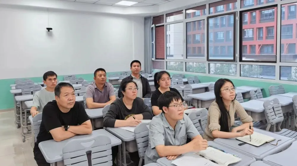 研真题明方向 优教法提质效 ——忻州市外国语学校初中部学科大教研为课堂教学精准导航-第37张图片-四季读书网 研真题明方向 优教法提质效 ——忻州市外国语学校初中部学科大教研为课堂教学精准导航-第37张图片-四季读书网