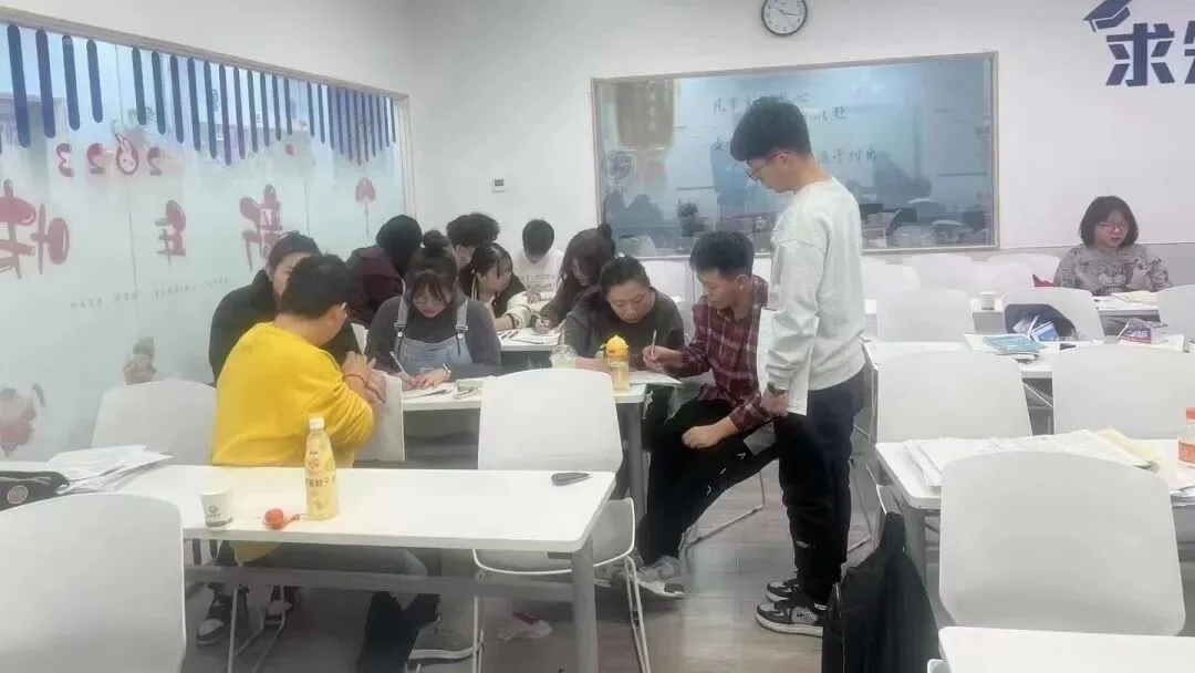 2026年上海嘉定区高三高考冲刺班|二模考试|艺考文化课,一对一/小班课/全日制,上海冲刺辅导机构推荐-第9张图片-四季读书网