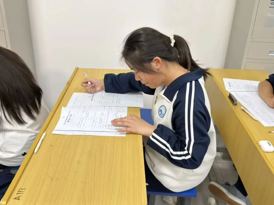 以考正心 以严立身 ——靖宁职校高考班第一次月考有序开考-第4张图片-四季读书网 以考正心 以严立身 ——靖宁职校高考班第一次月考有序开考-第4张图片-四季读书网
