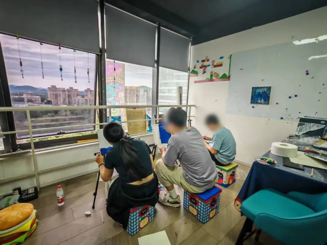15岁休学女孩准备重读初三:孩子愿意重返校园,往往不是被劝说,而是先重新看见自己的价值-第2张图片-四季读书网