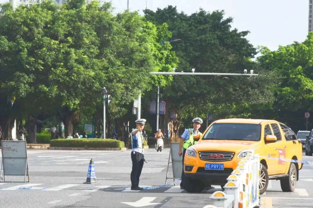 高考首日守护逐梦之路!北海公安交管全力护航!-第15张图片-四季读书网