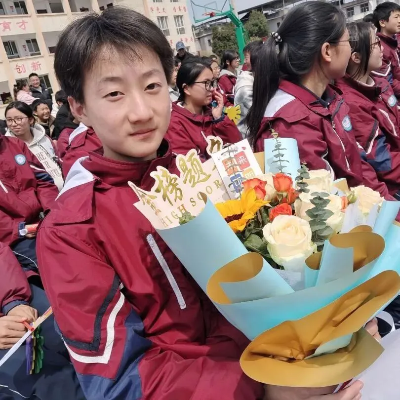 春启新程,中考冲刺!我校百日誓师圆满举行-第122张图片-四季读书网 春启新程,中考冲刺!我校百日誓师圆满举行-第122张图片-四季读书网