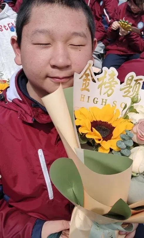 春启新程,中考冲刺!我校百日誓师圆满举行-第125张图片-四季读书网 春启新程,中考冲刺!我校百日誓师圆满举行-第125张图片-四季读书网