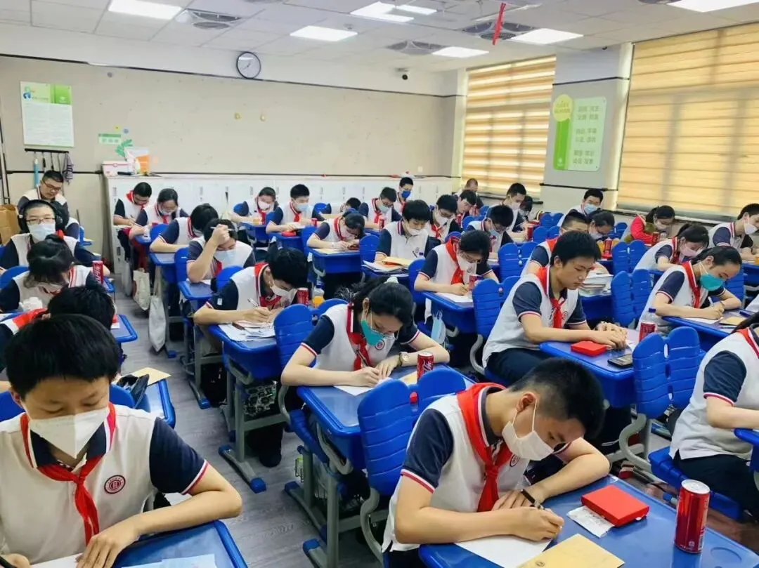 初三拼一把,高考会感谢你-第1张图片-四季读书网 初三拼一把,高考会感谢你-第1张图片-四季读书网