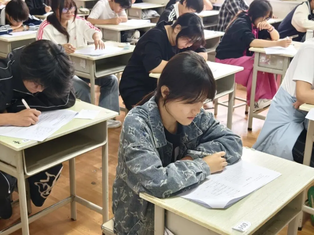 摸底知短板,蓄力备高考|高三第一次质量检测圆满落幕-第7张图片-四季读书网