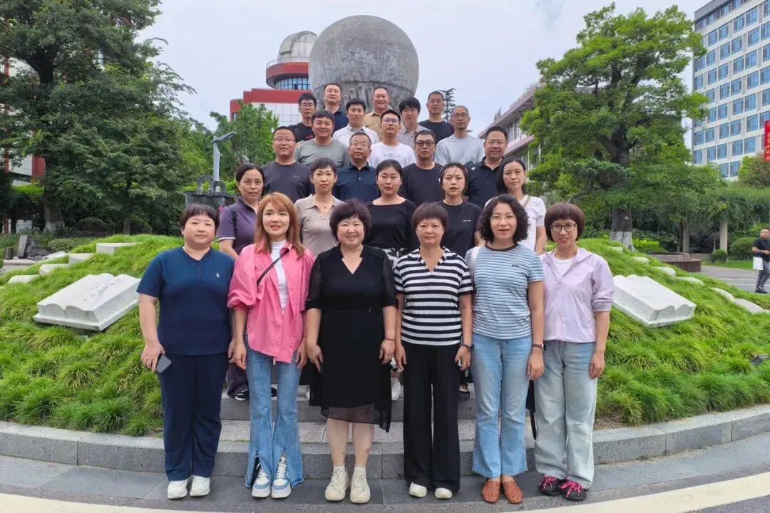 问道江海研高考 聚力赋能促提升 ——我市高中名优教师赴南通开展专题研修纪实-第3张图片-四季读书网 问道江海研高考 聚力赋能促提升 ——我市高中名优教师赴南通开展专题研修纪实-第3张图片-四季读书网